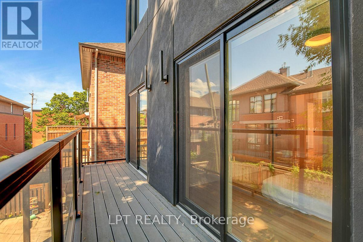 111 Greenfield Avenue