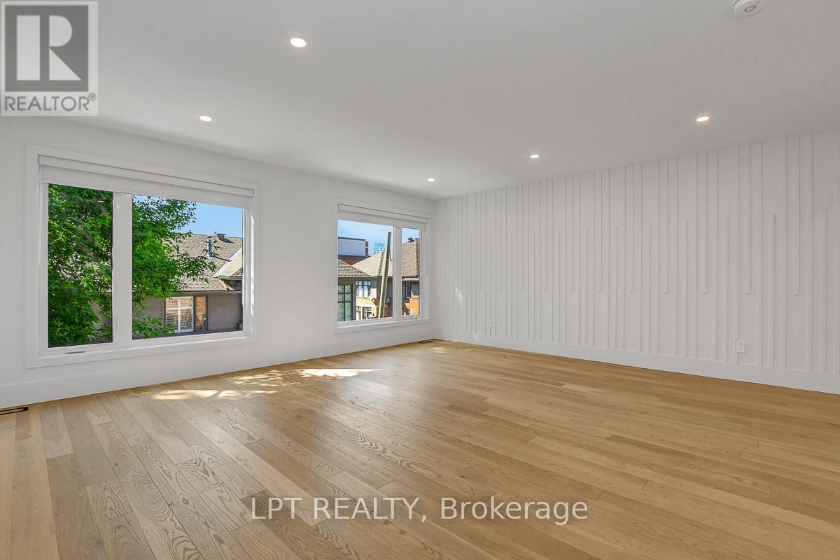 111 Greenfield Avenue
