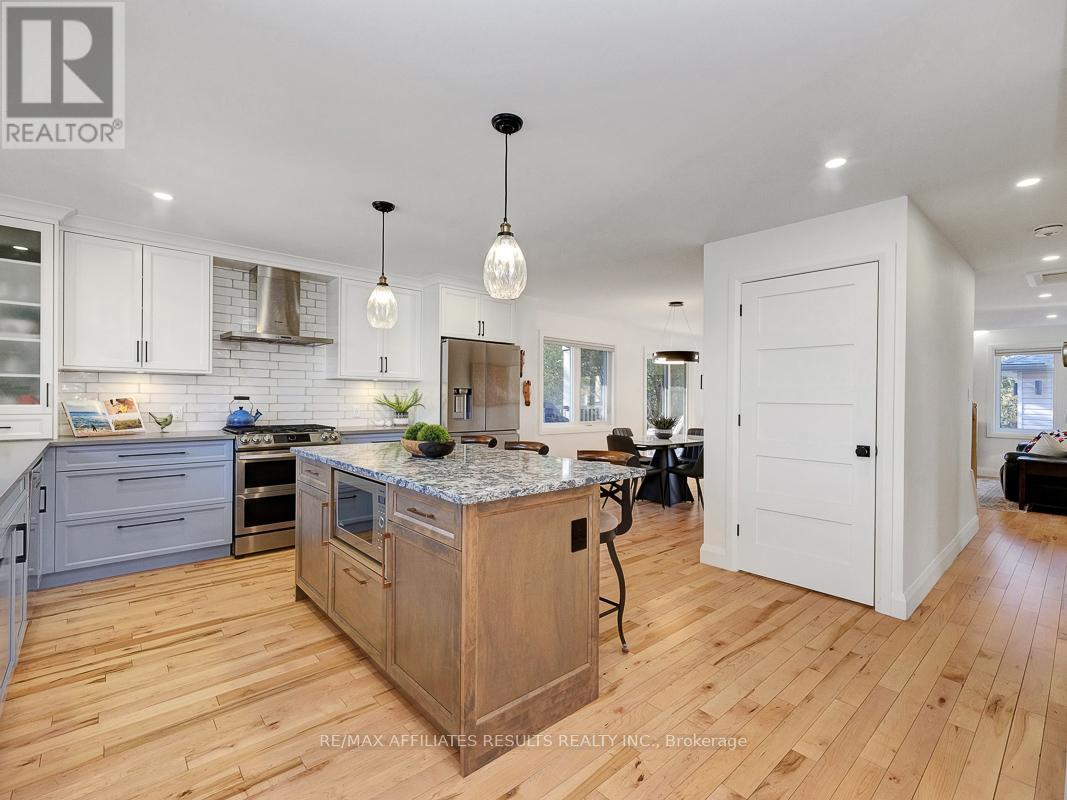 23 Tunis Avenue