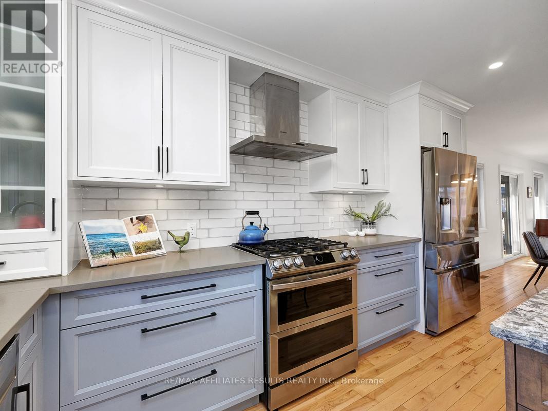 23 Tunis Avenue