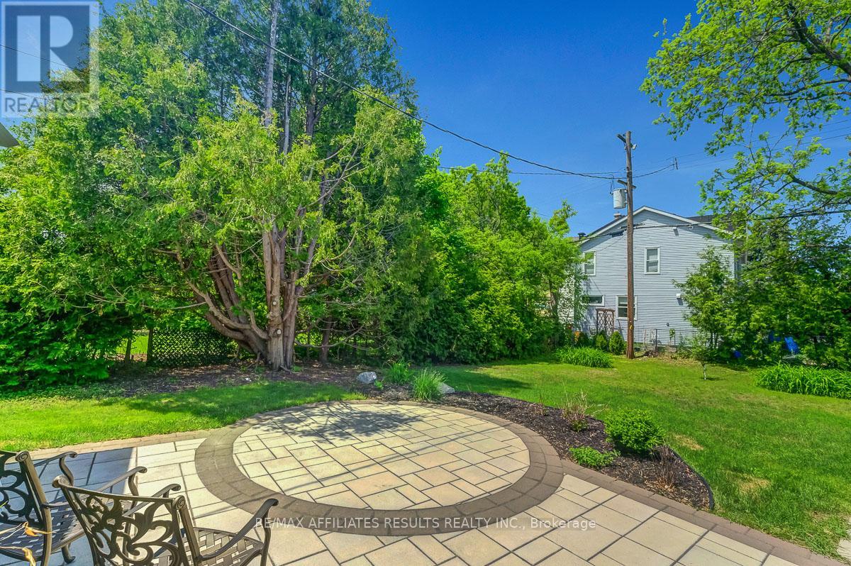 23 Tunis Avenue