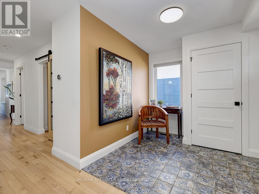 23 Tunis Avenue