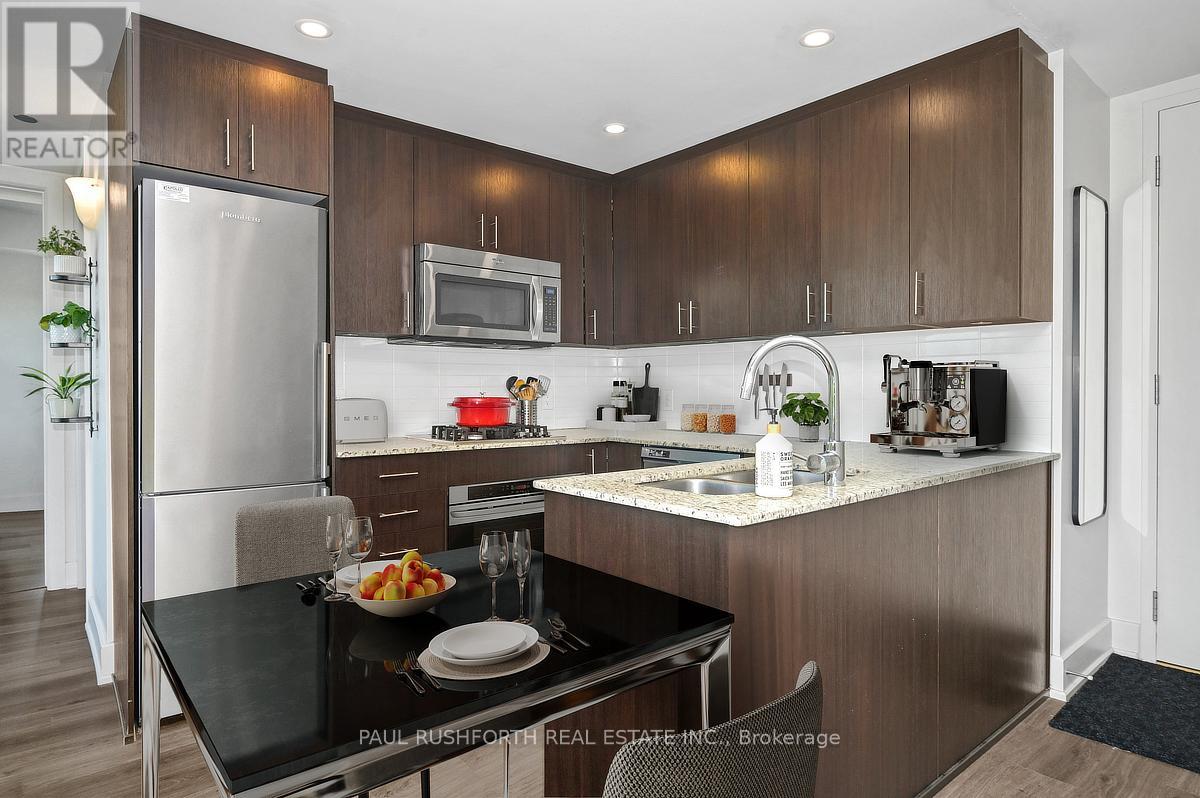 813 - 7 Marquette Avenue