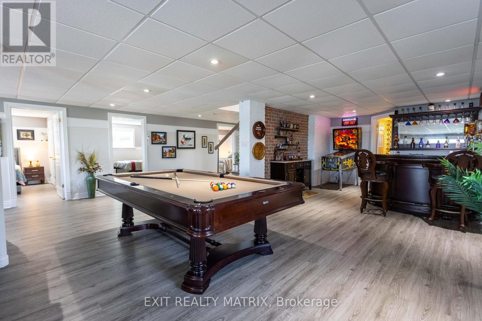 3835 Old Highway 17