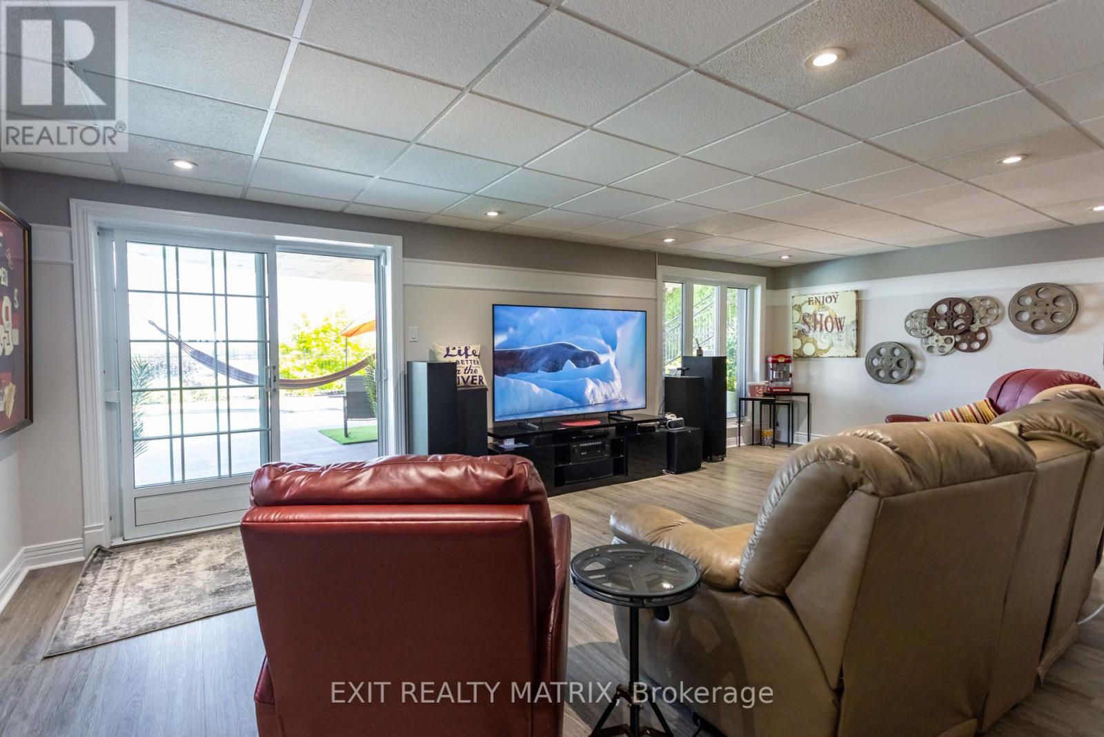 3835 Old Highway 17