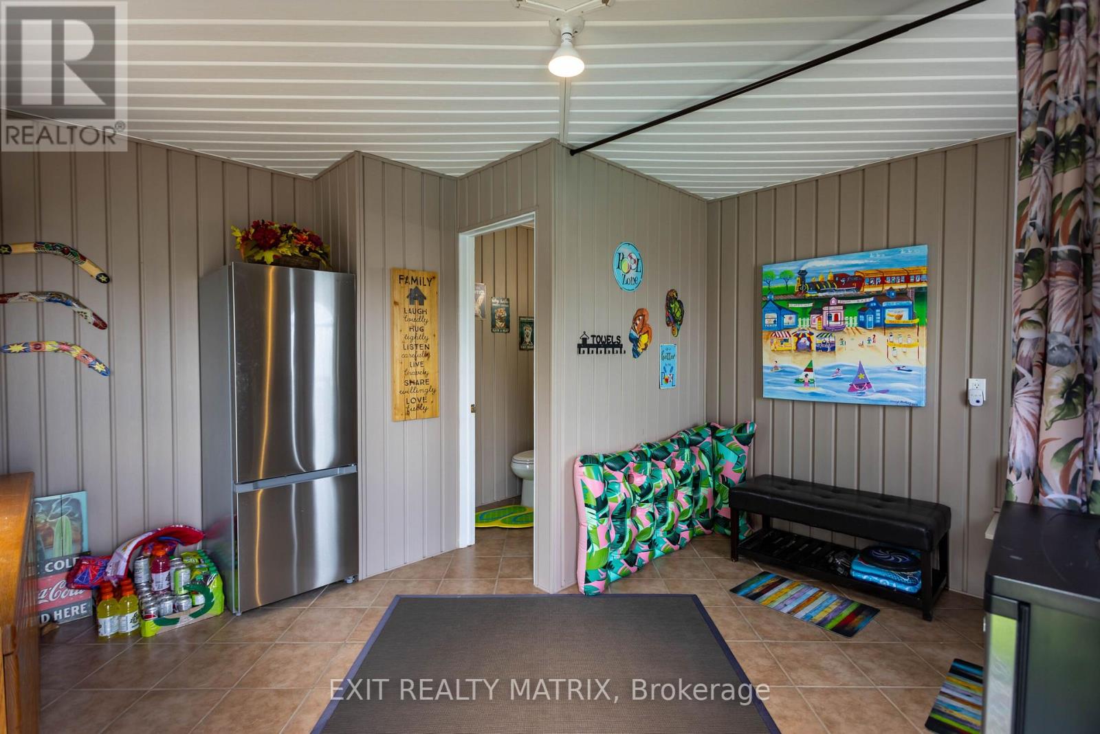 3835 Old Highway 17