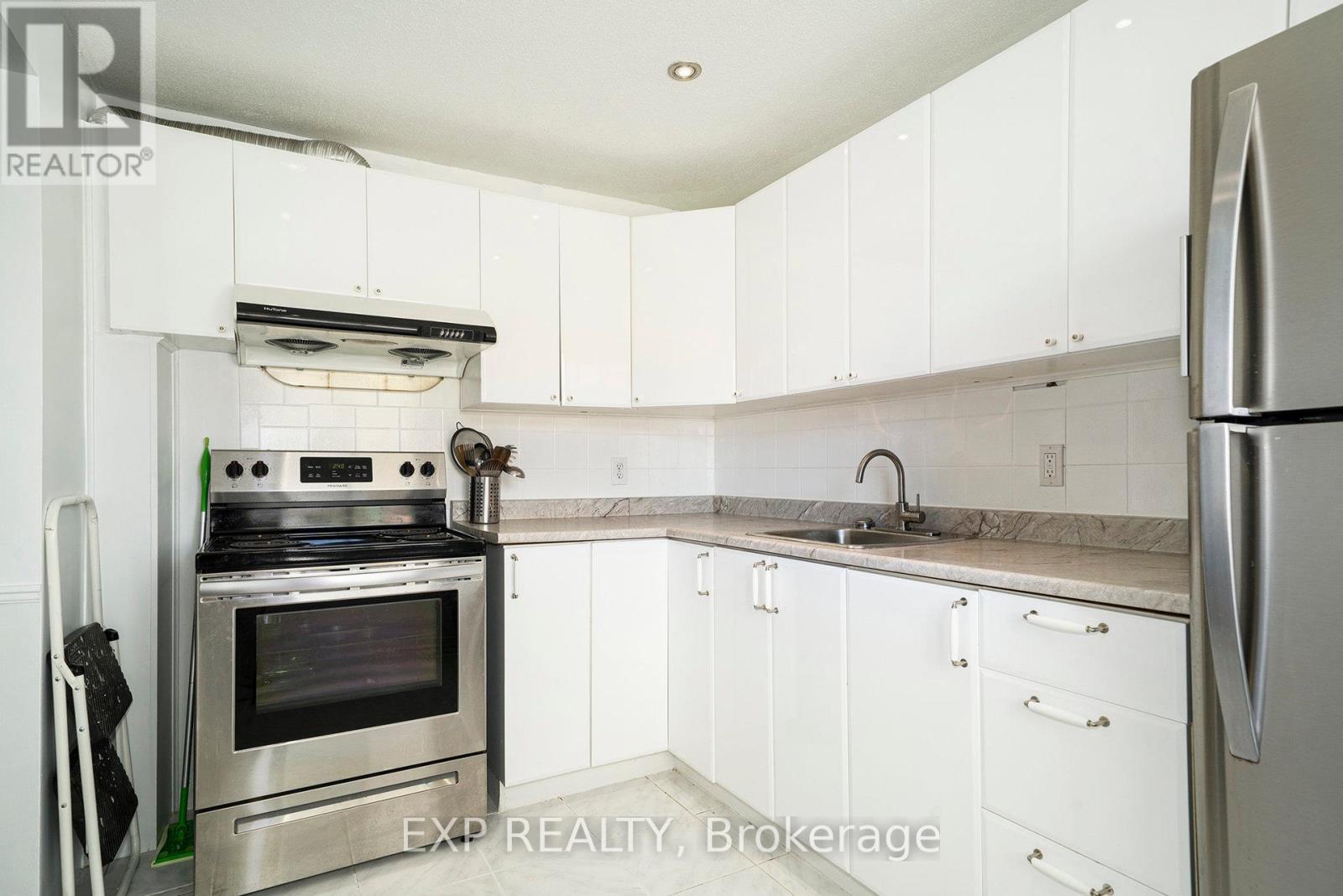 2 Sherway Drive