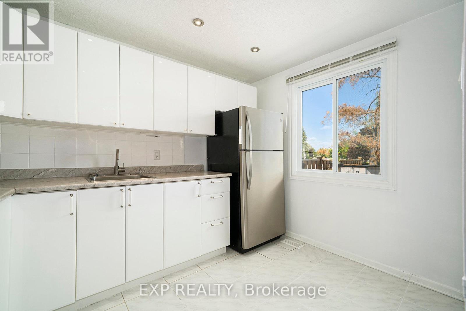 2 Sherway Drive