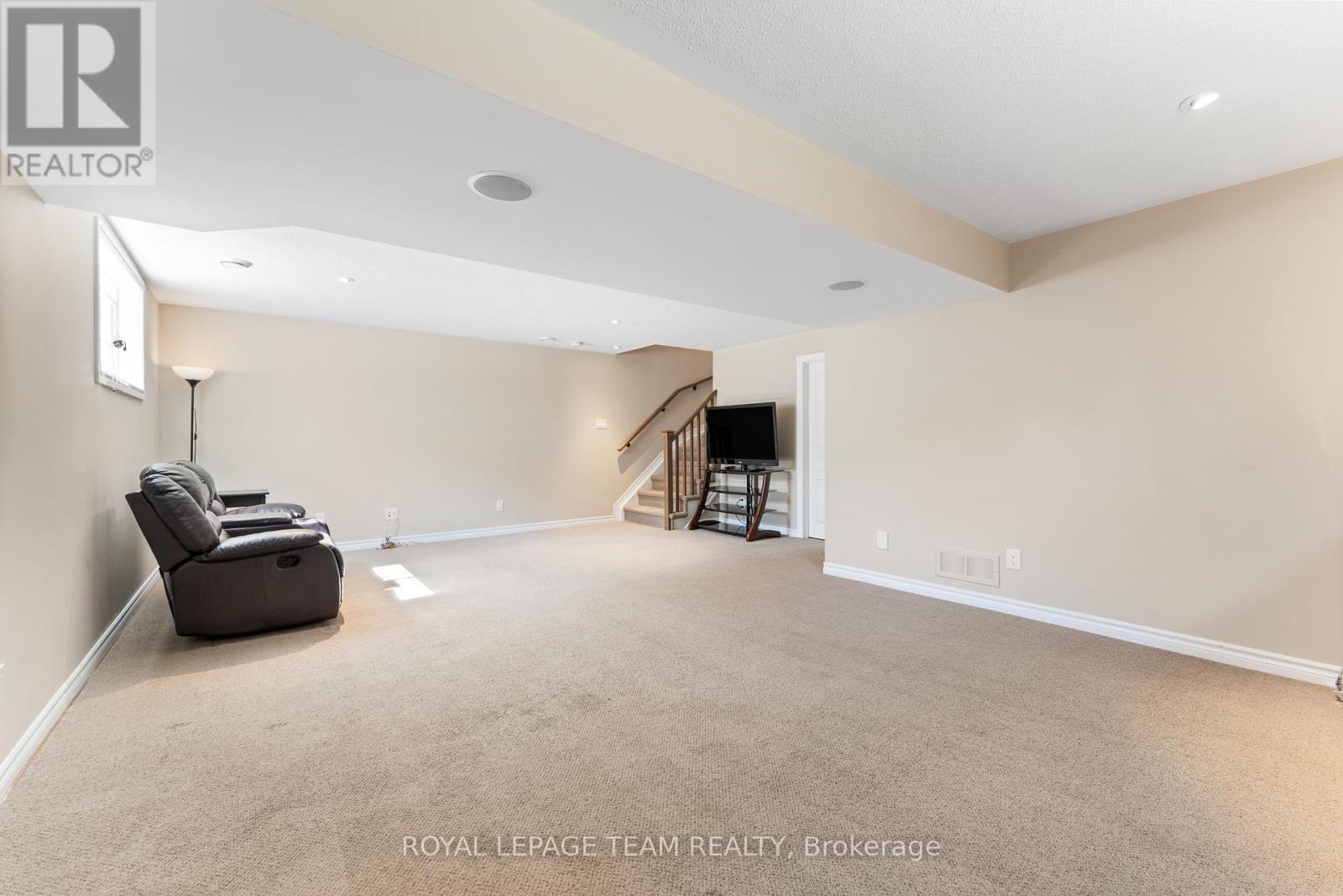 316 Sugar Pine Crescent