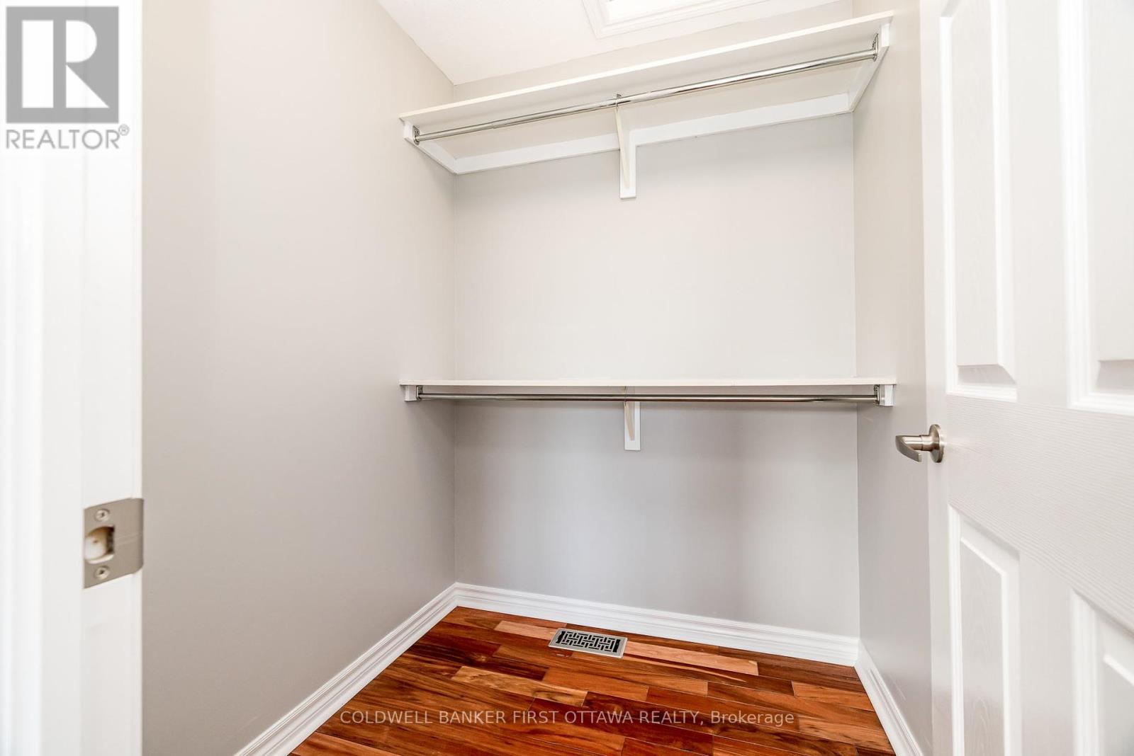 738 Tramontana Place