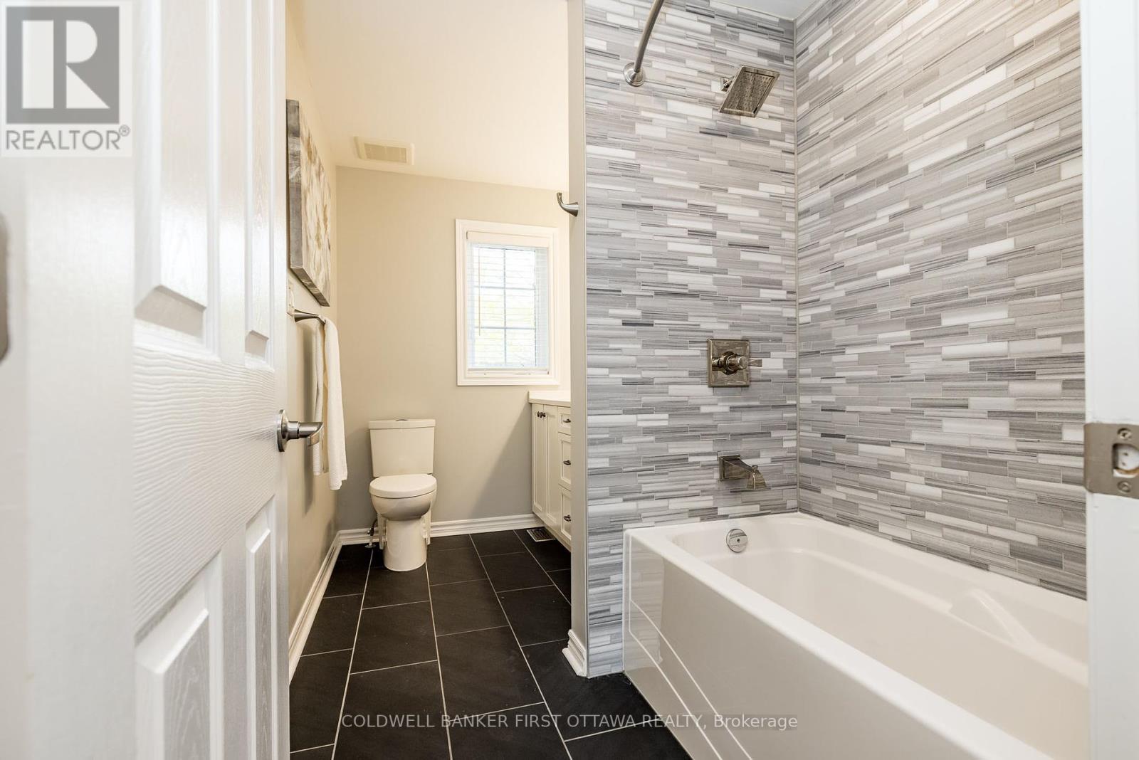 738 Tramontana Place