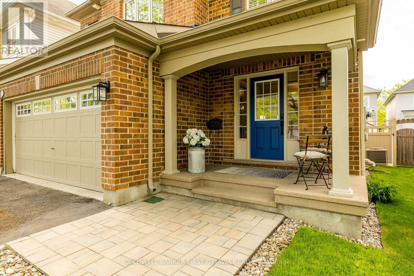 738 Tramontana Place