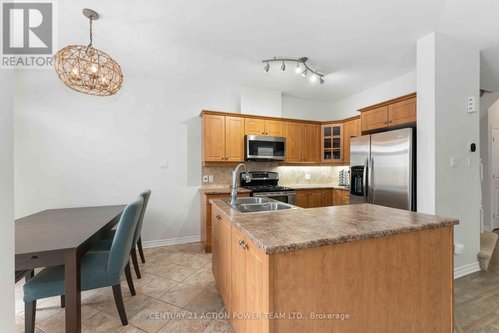 965 Gosnell Terrace