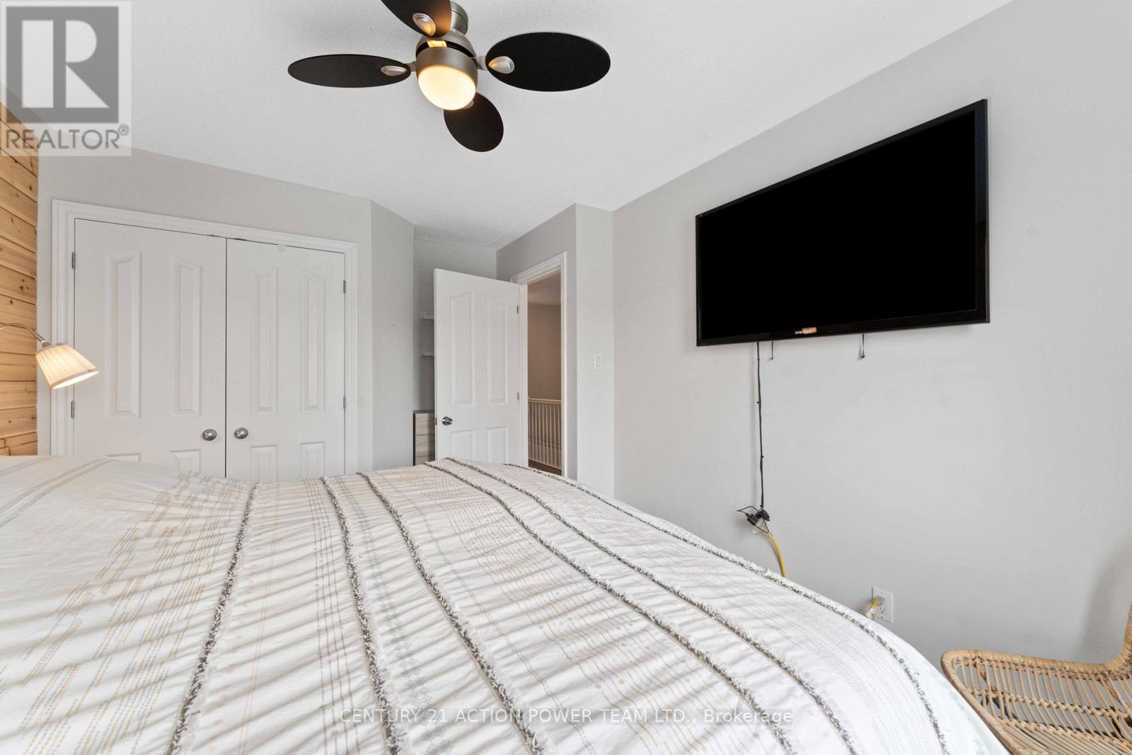 965 Gosnell Terrace