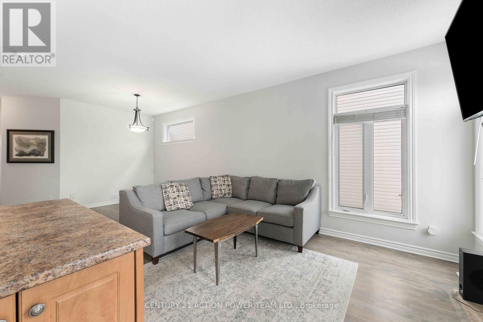 965 Gosnell Terrace