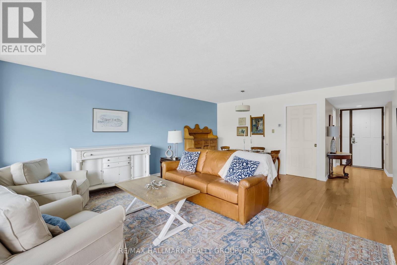 405 - 55 Water Street E