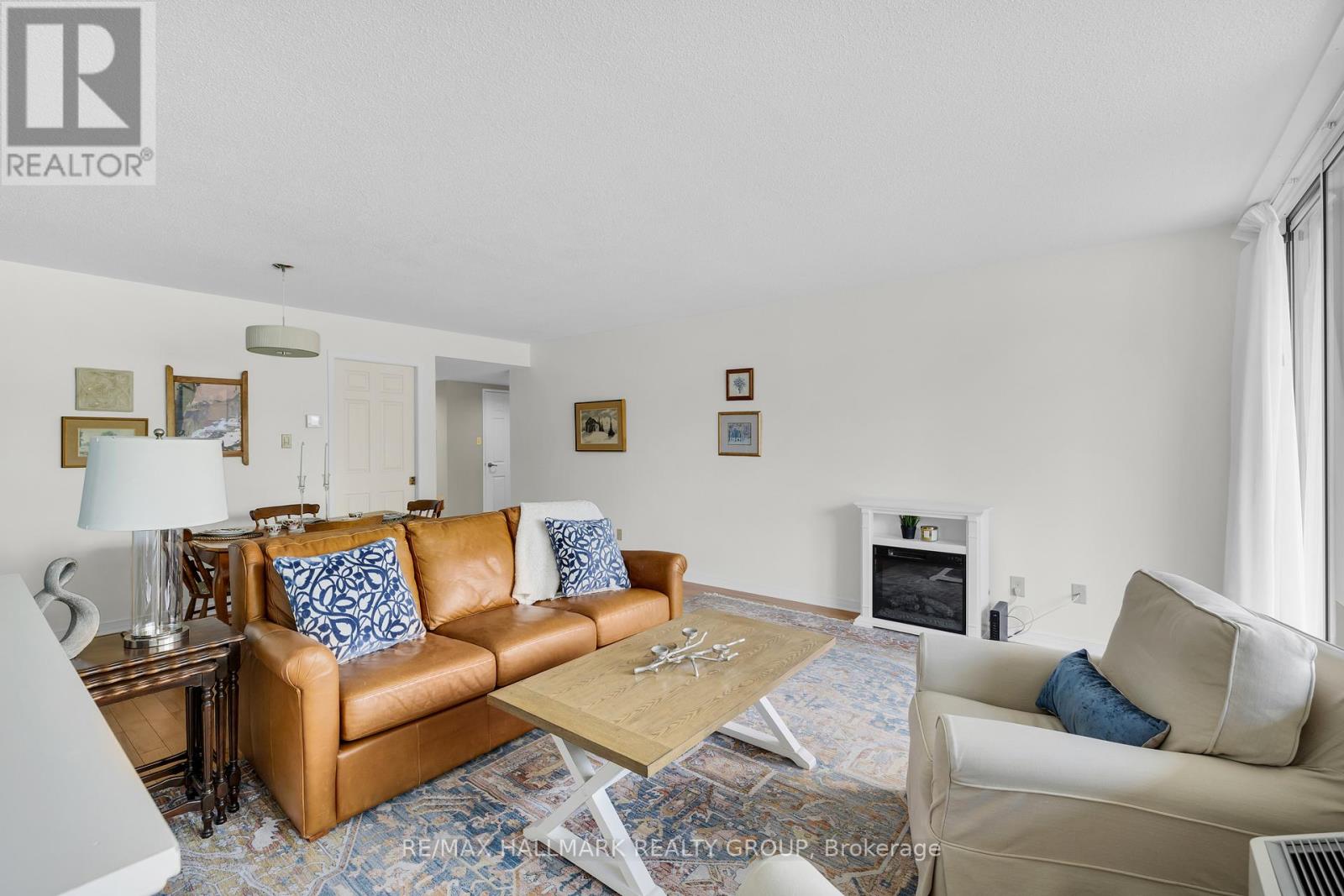 405 - 55 Water Street E