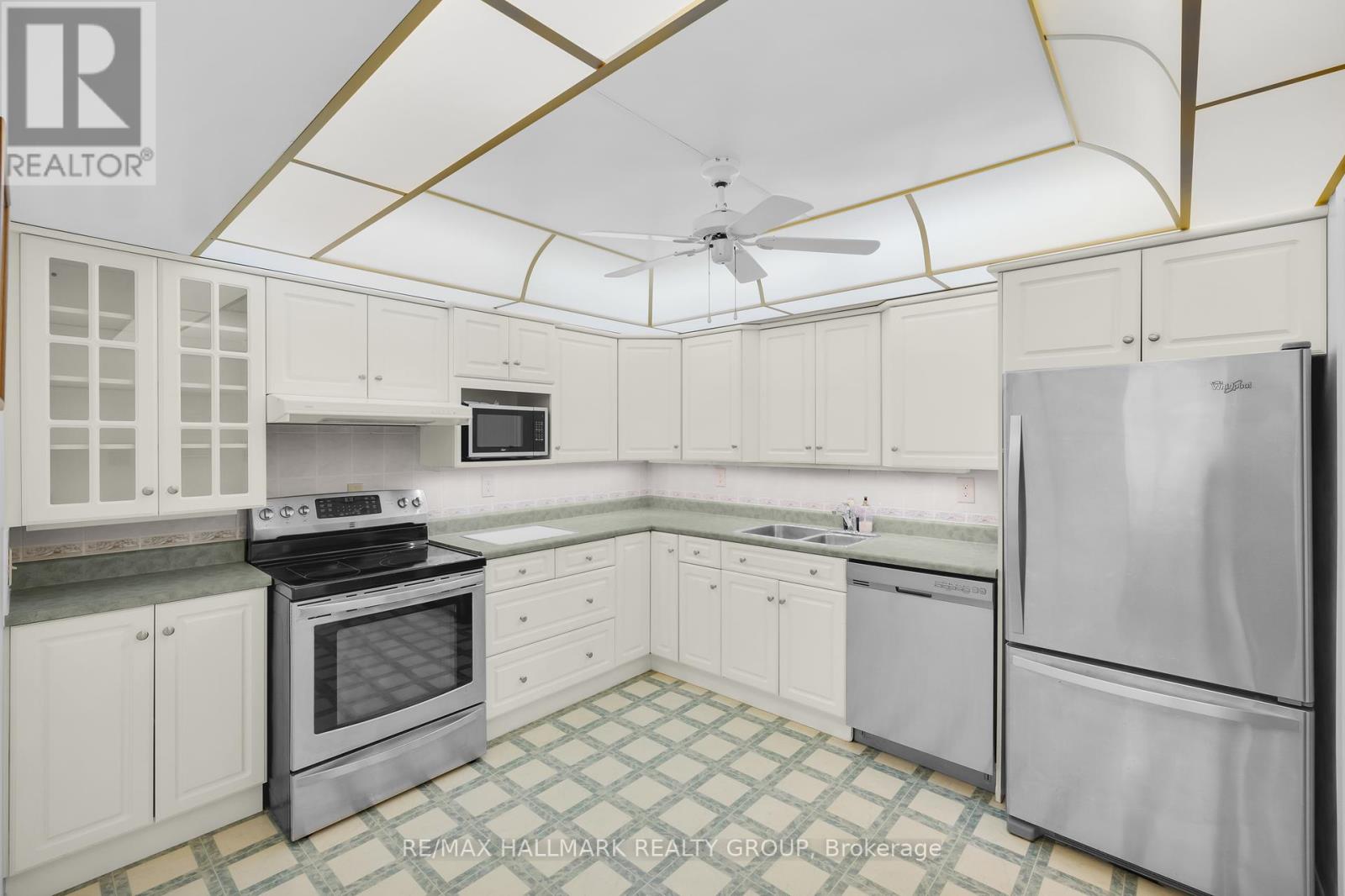 405 - 55 Water Street E