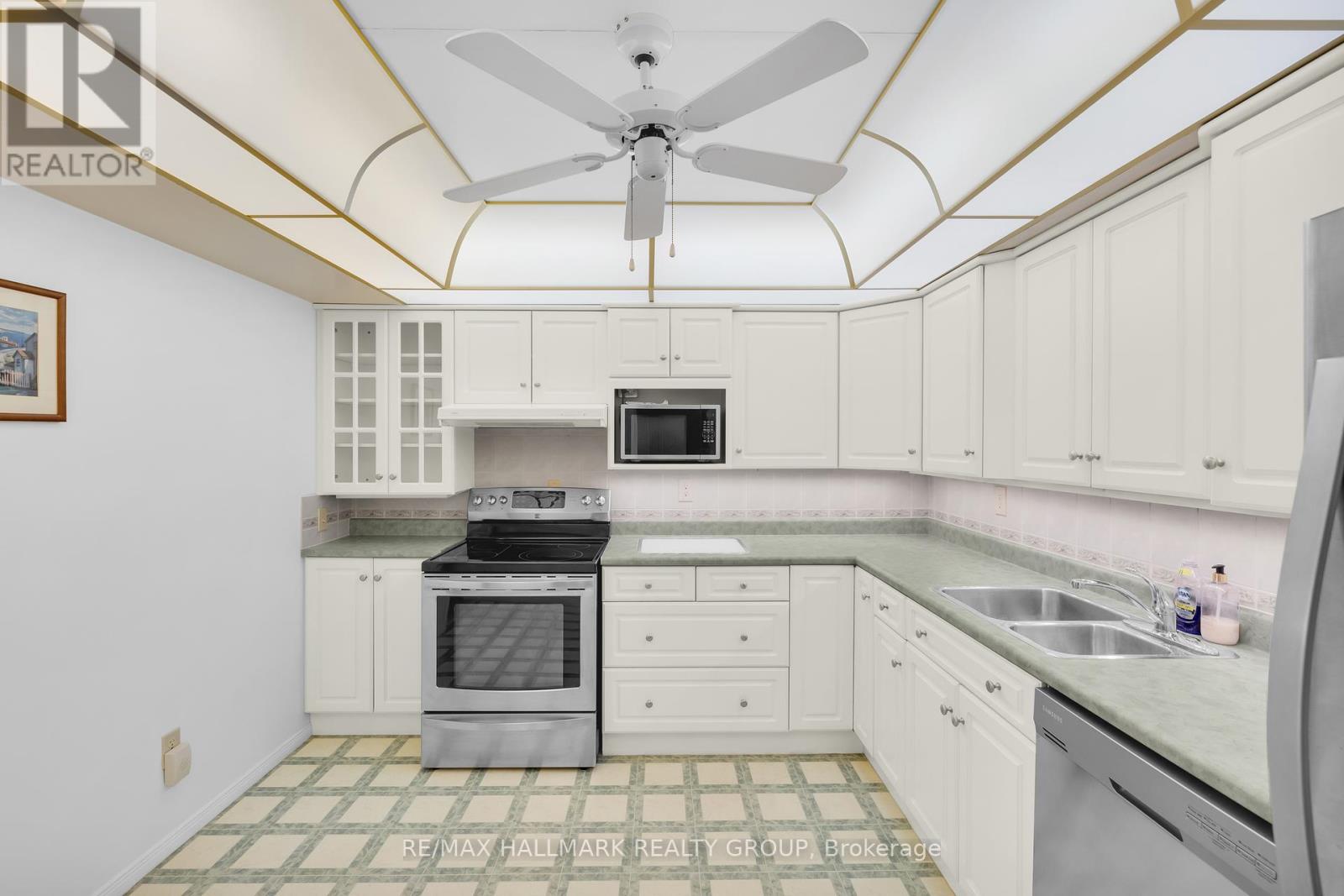 405 - 55 Water Street E