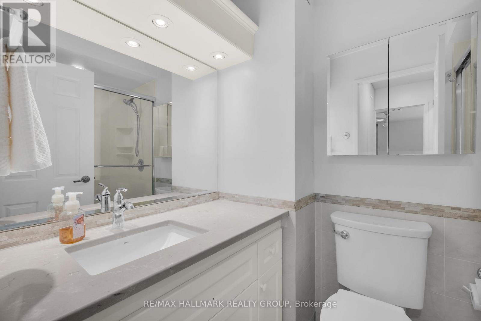 405 - 55 Water Street E