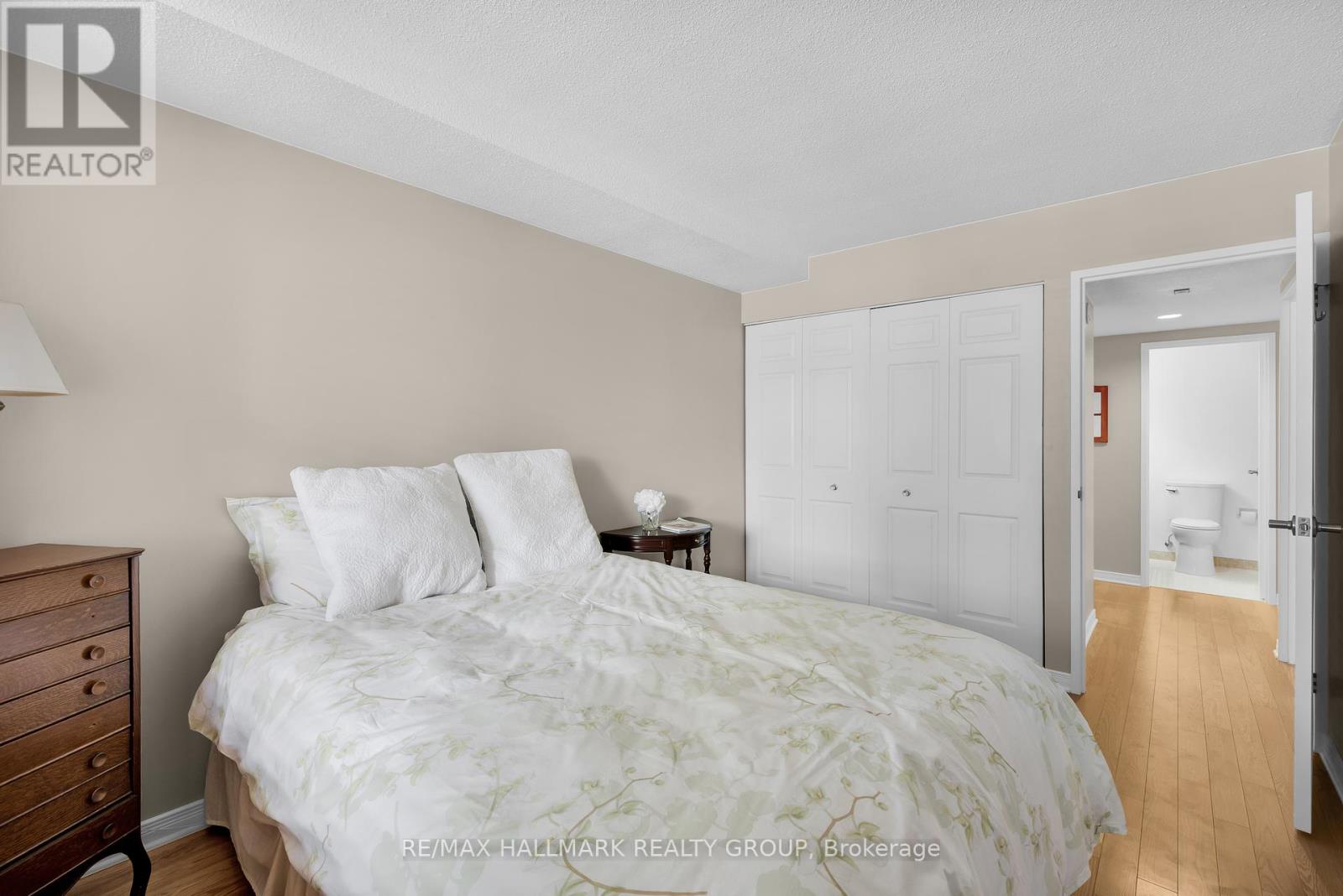 405 - 55 Water Street E