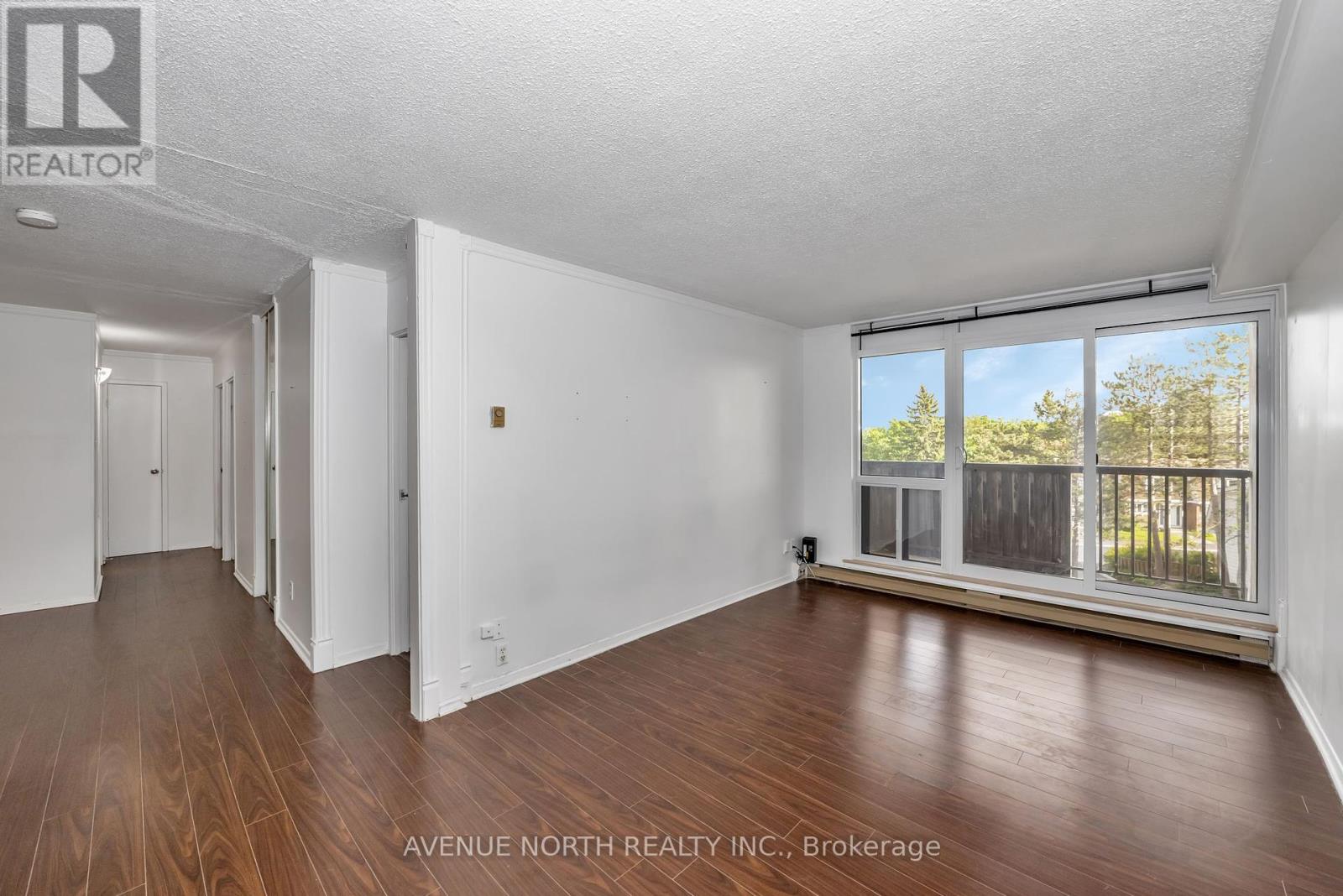 308 - 900 Dynes Road