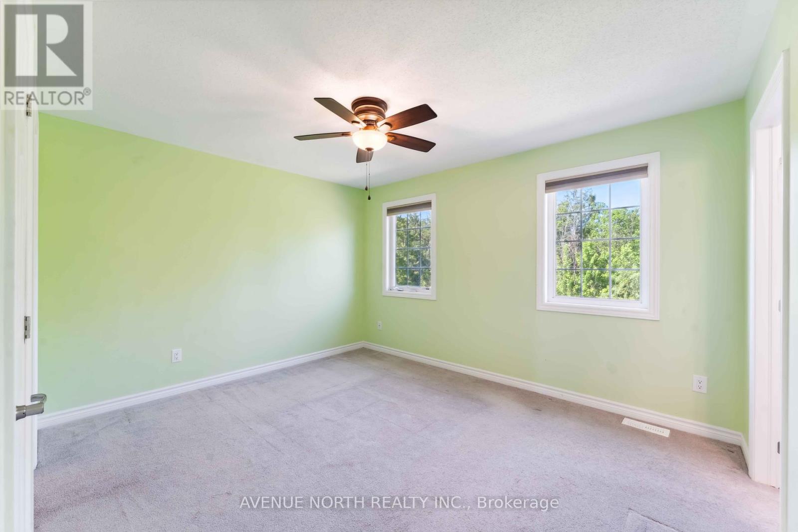762 Mayfly Crescent