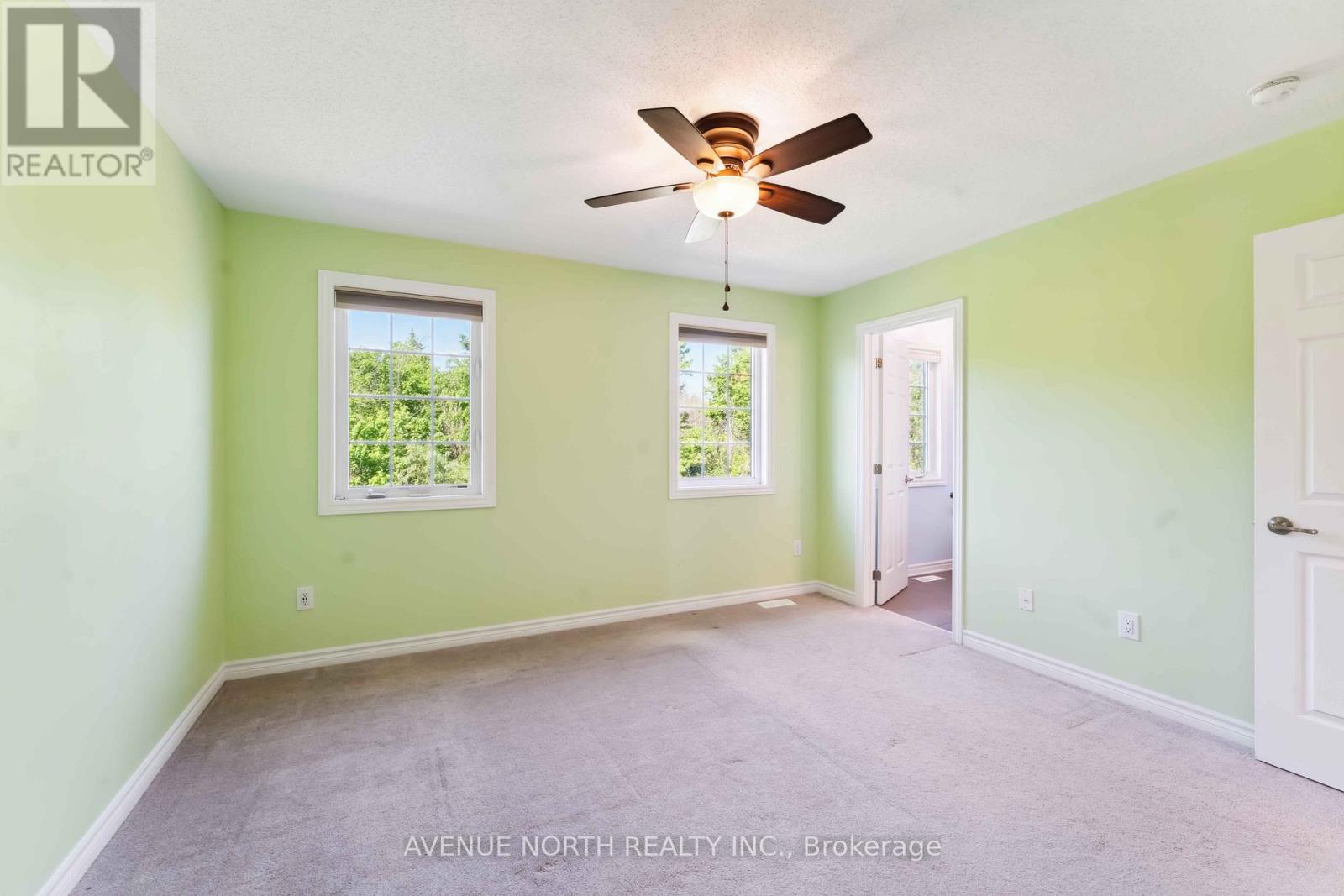 762 Mayfly Crescent