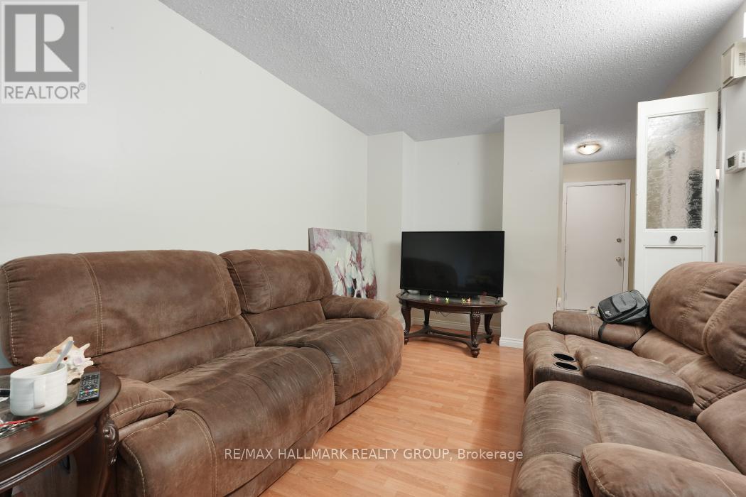 24 Erin Crescent