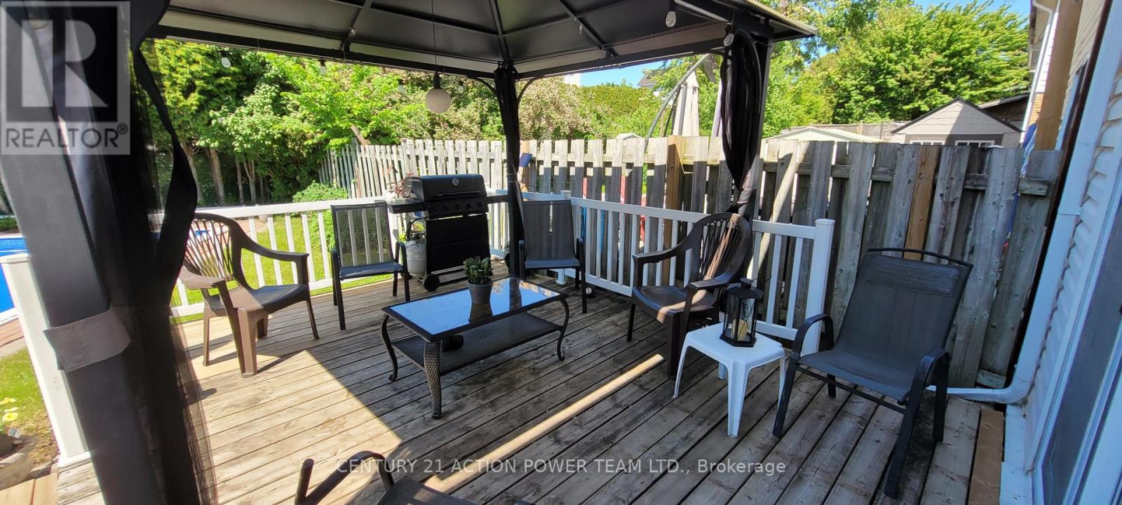 1829 Cloverlawn Crescent