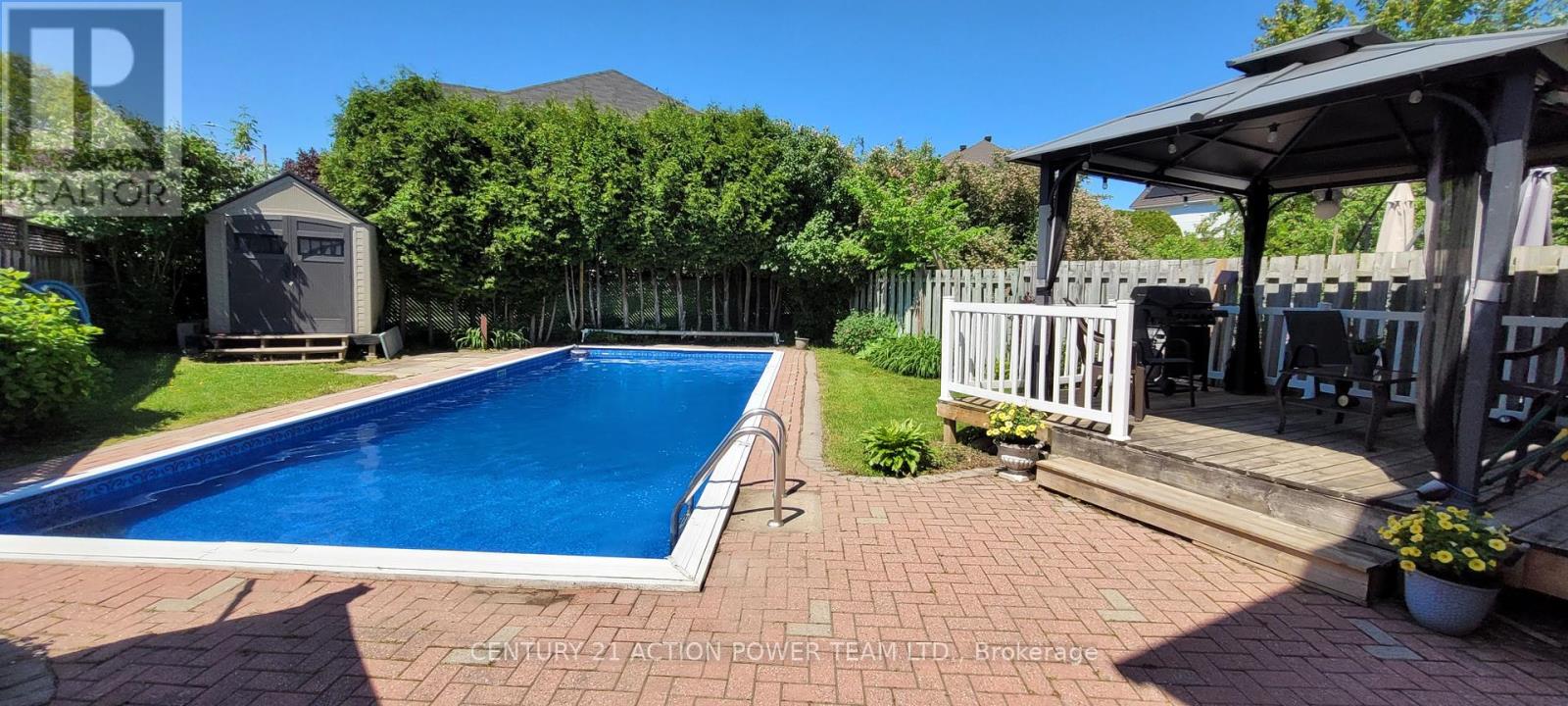 1829 Cloverlawn Crescent