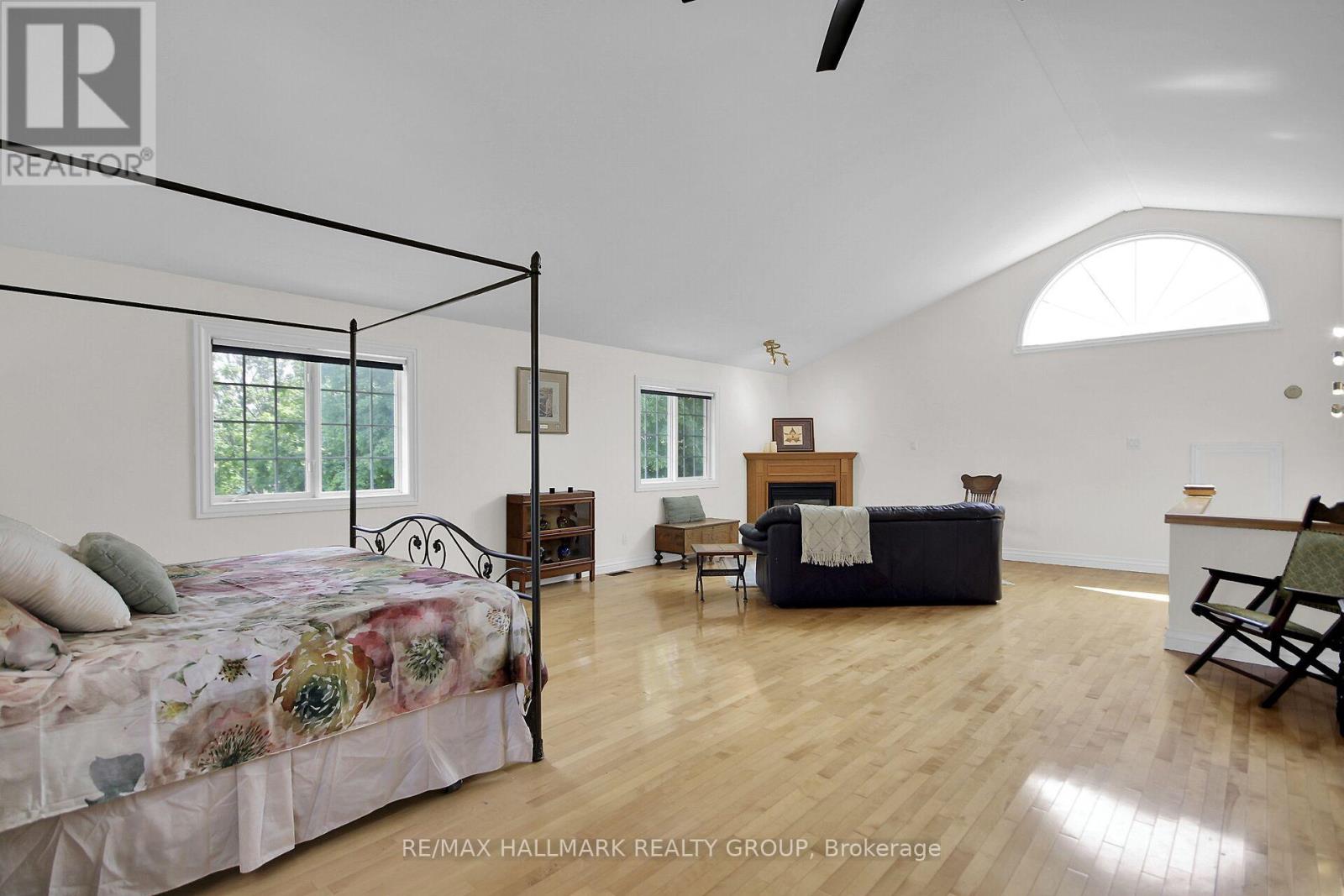 27 Savuto Way