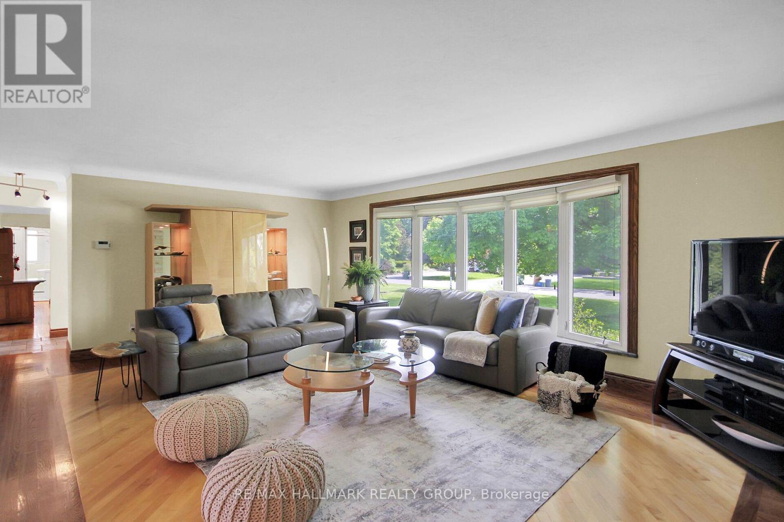 27 Savuto Way