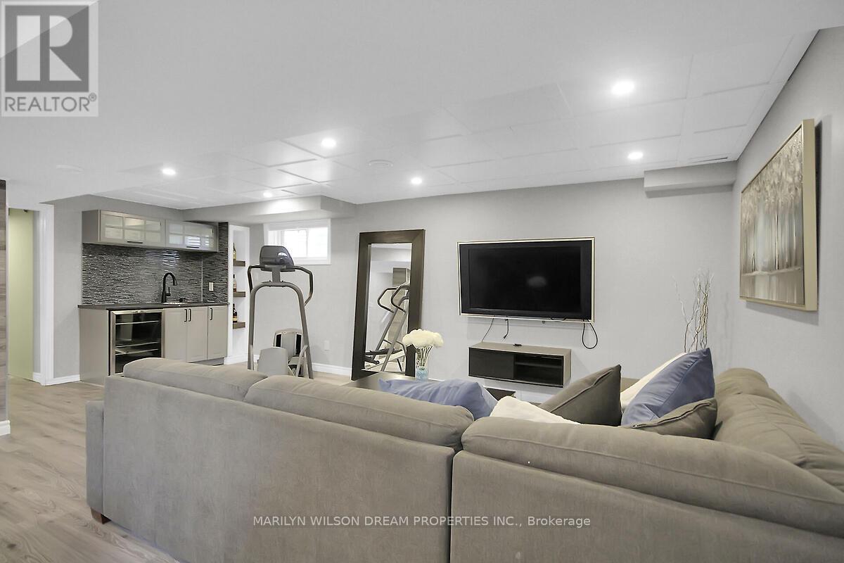 652 Netley Circle