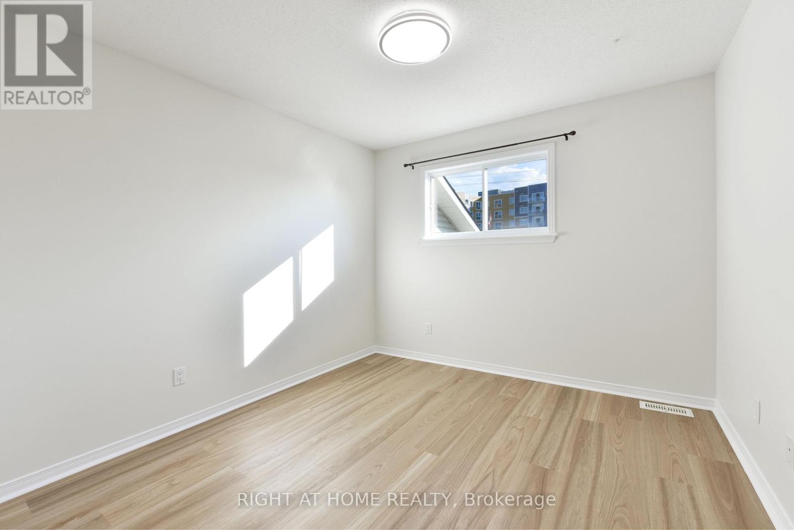 205 Gray Crescent