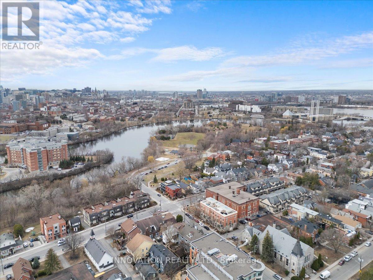 B - 36 Dufferin Road