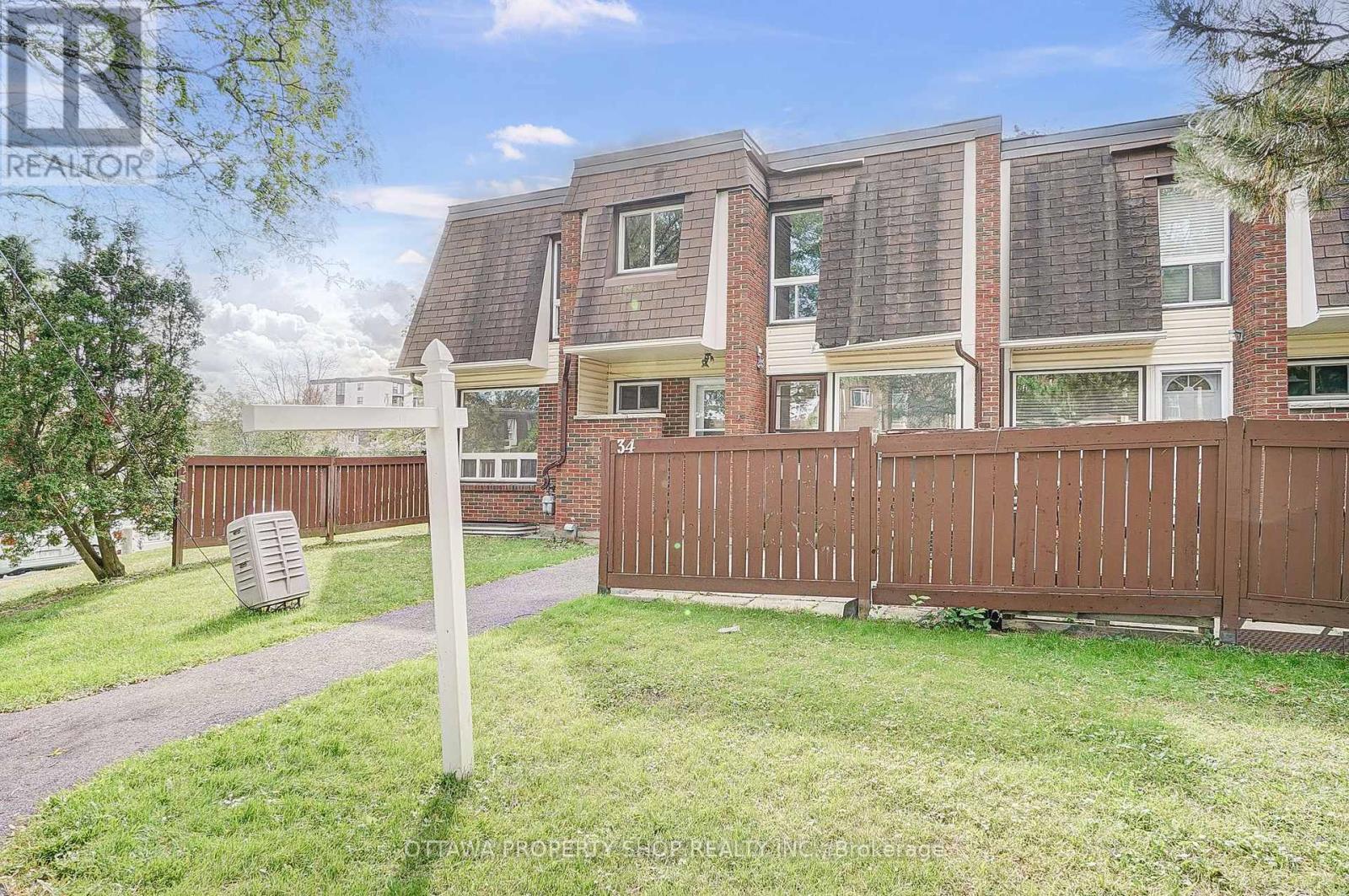 34 - 2939 Fairlea Crescent