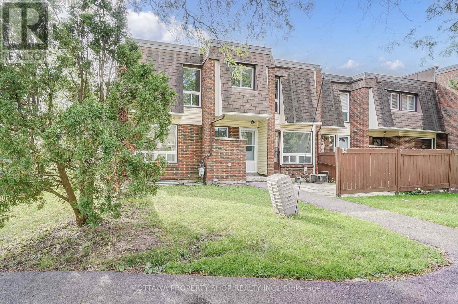 34 - 2939 Fairlea Crescent