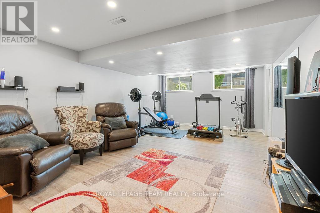 677 Sunburst Street