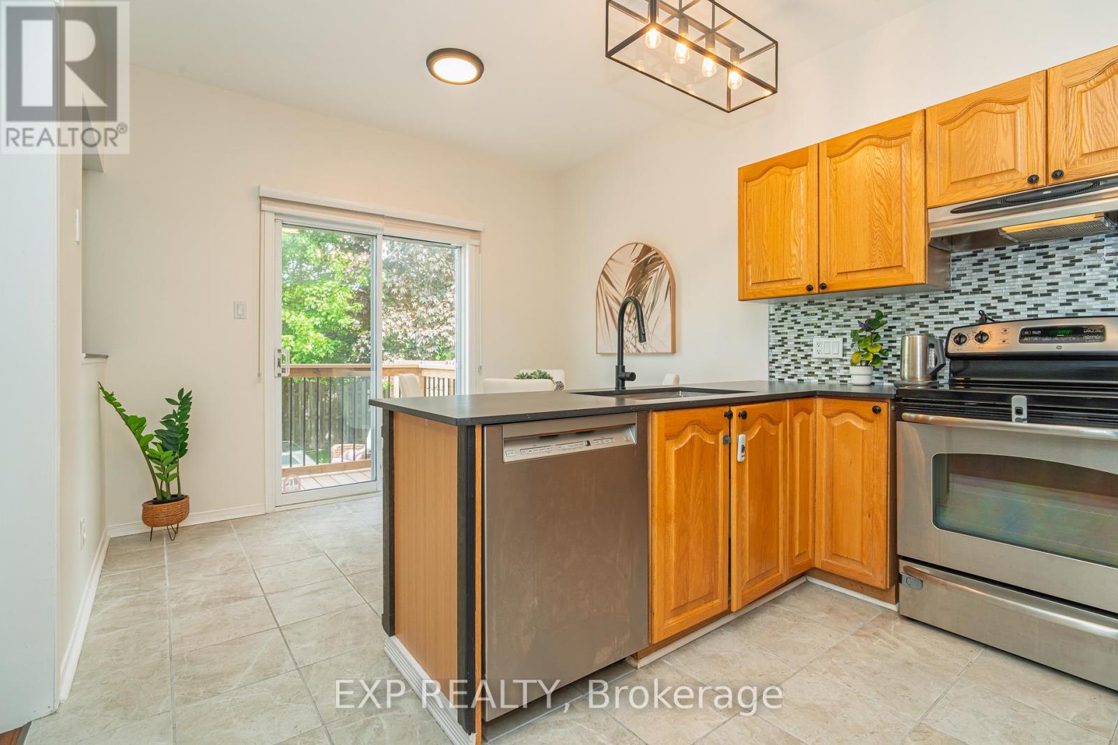 1091 Rocky Harbour Crescent