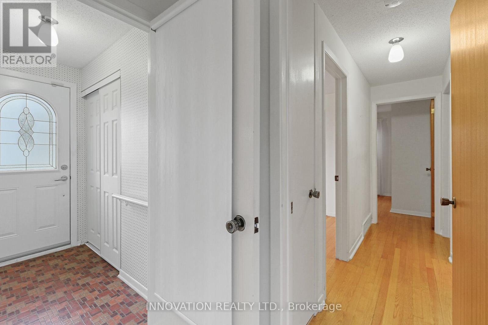 1871 Greenacre Crescent
