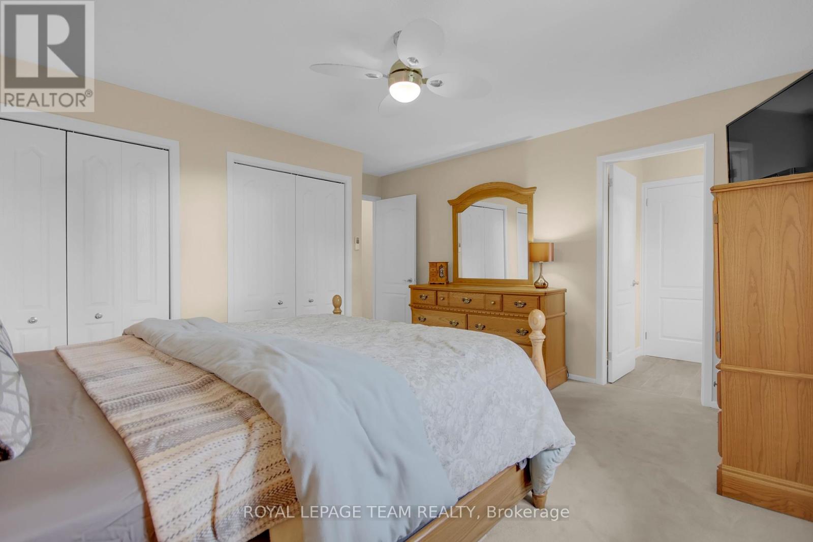 6022 Third Line Road N
