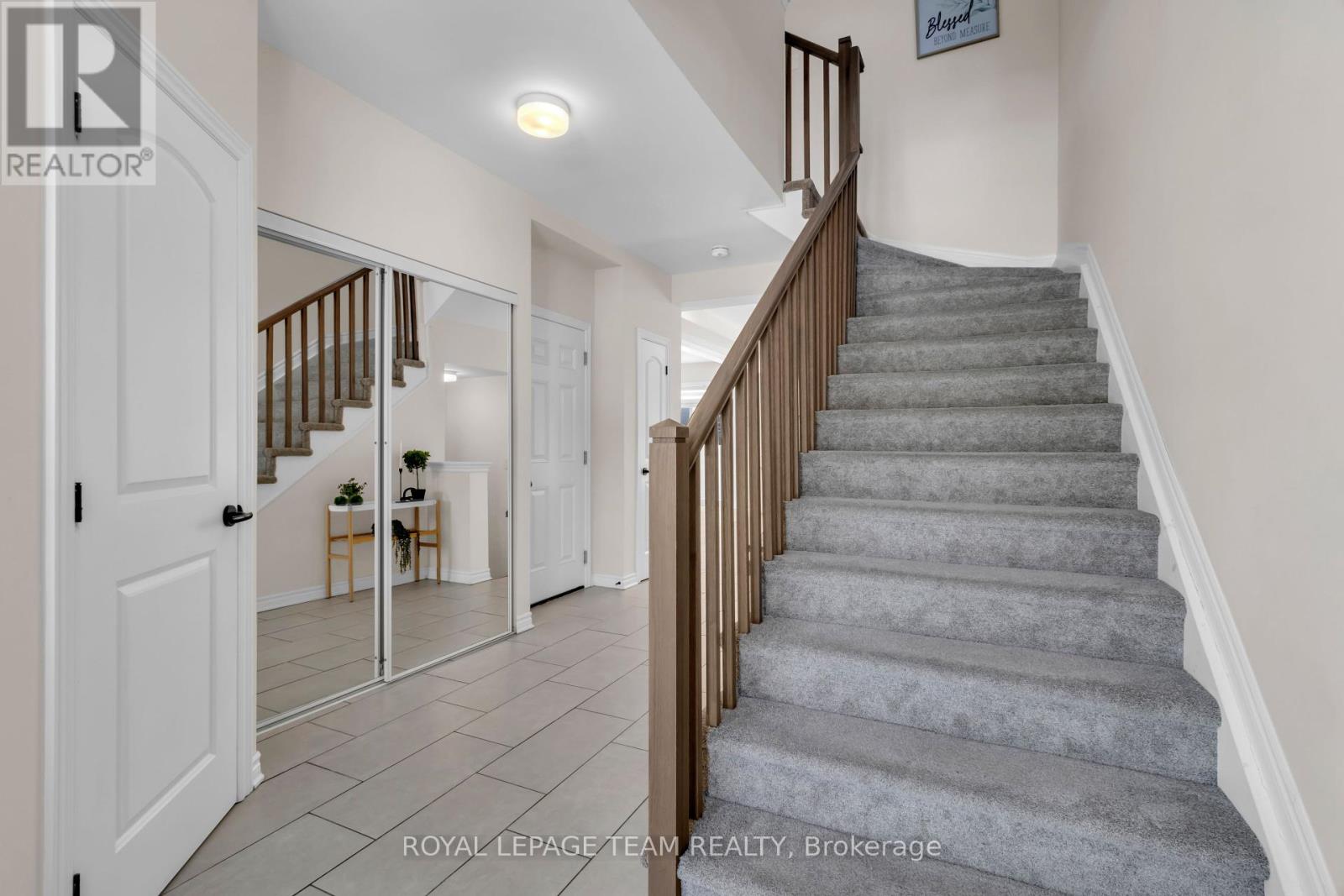 906 Nokomis Place