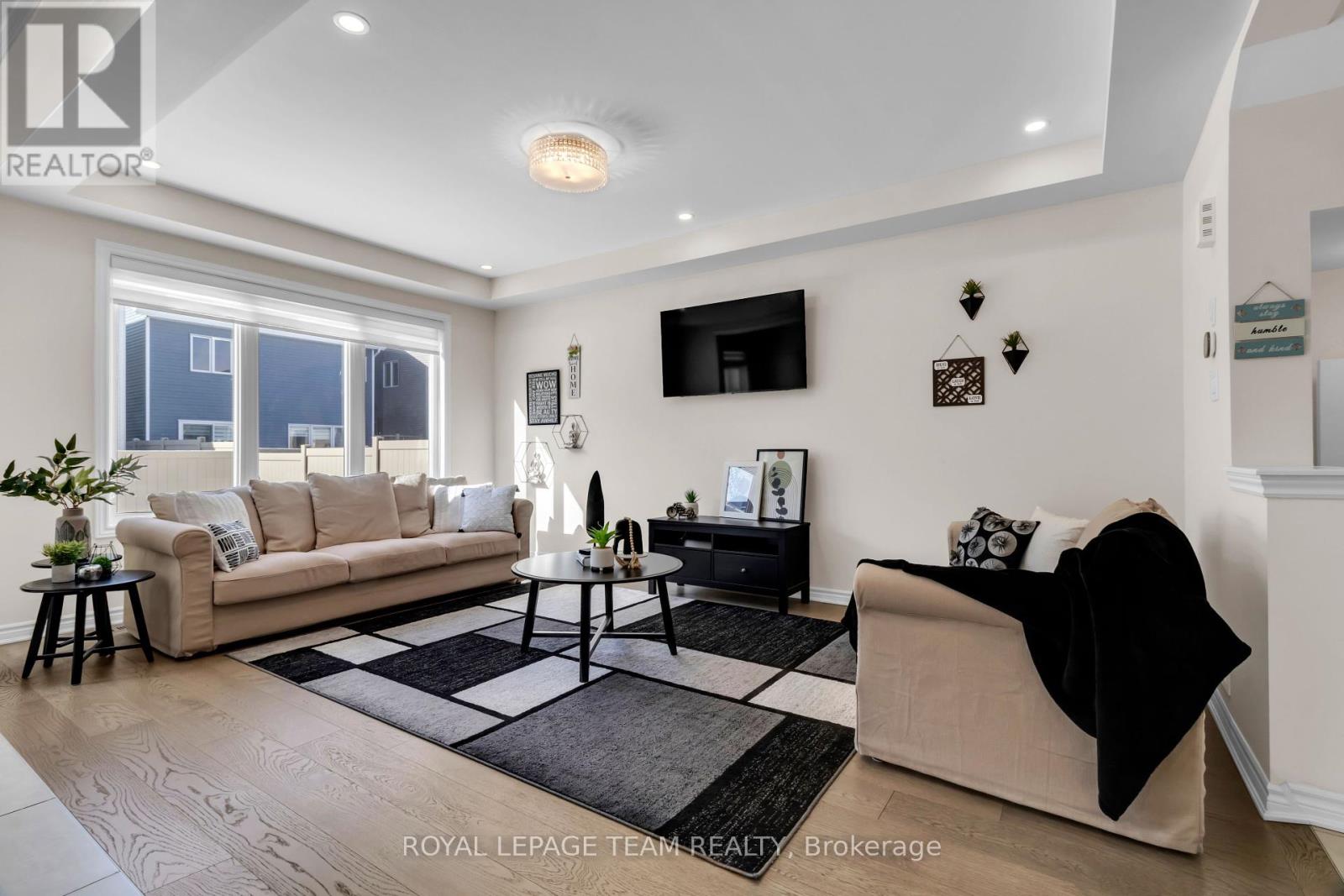906 Nokomis Place