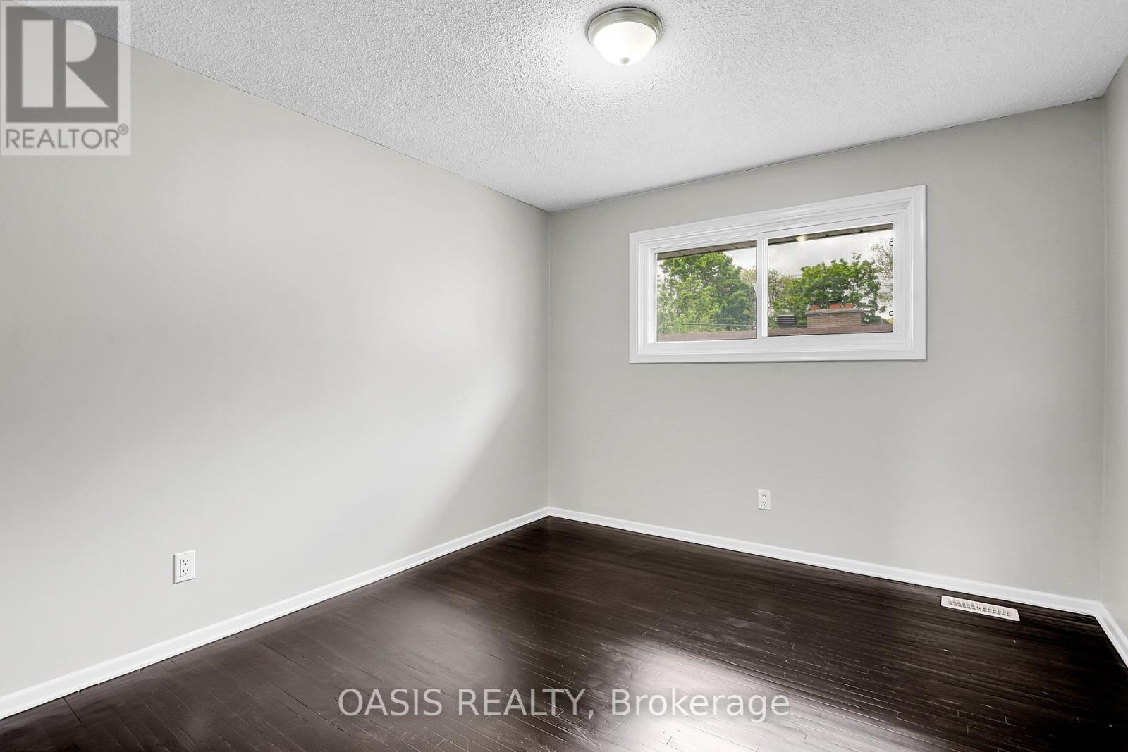 2606 Egan Road