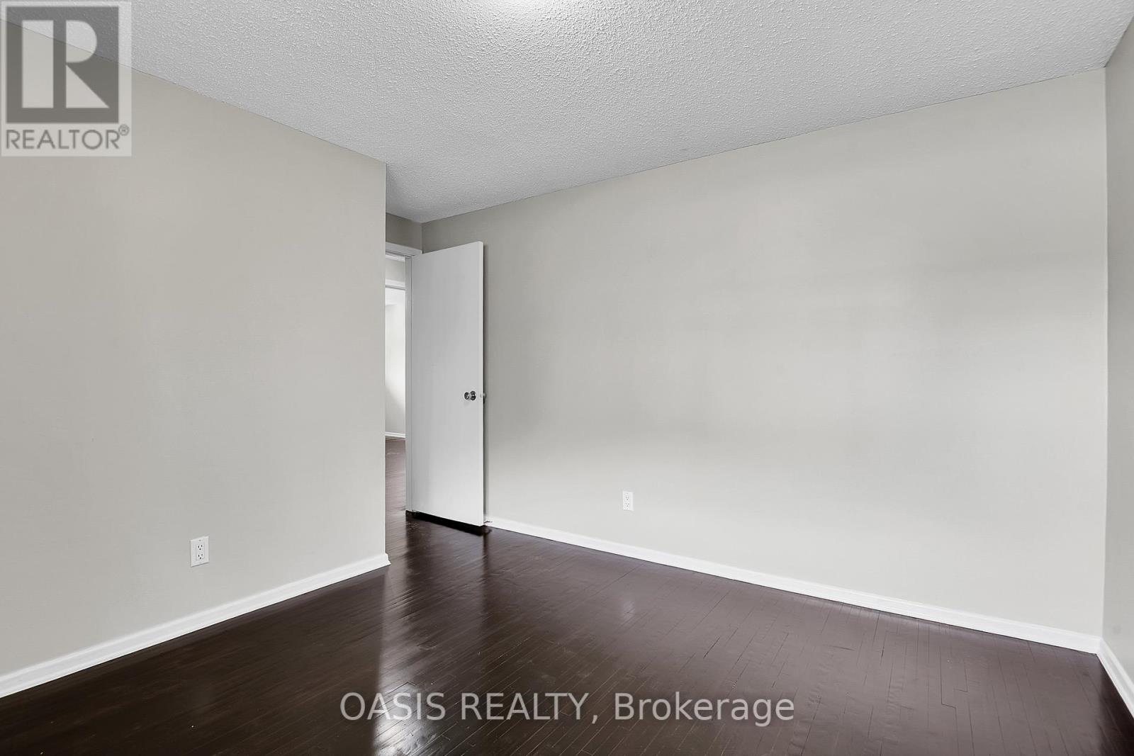 2606 Egan Road
