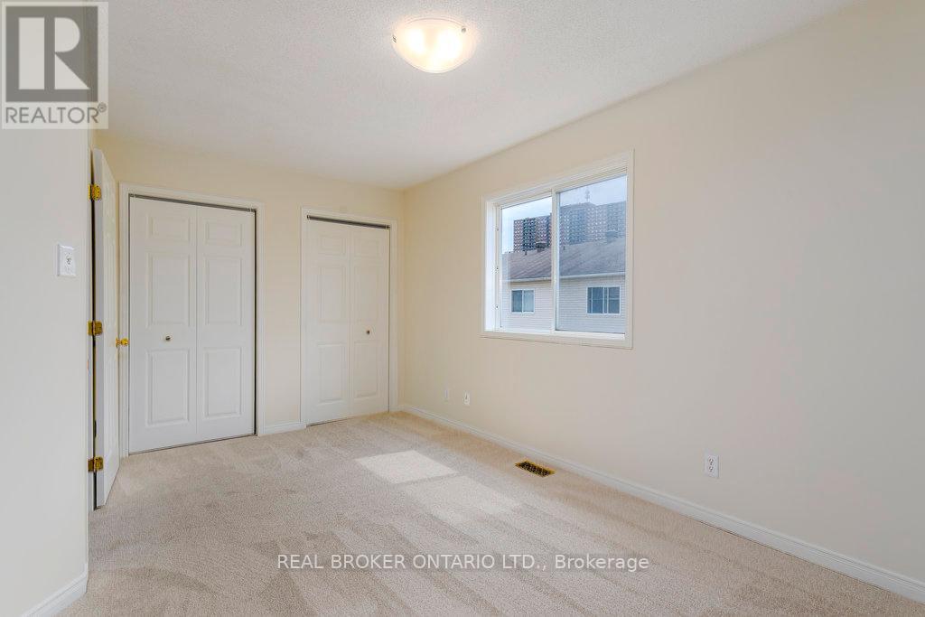 8 Drayton