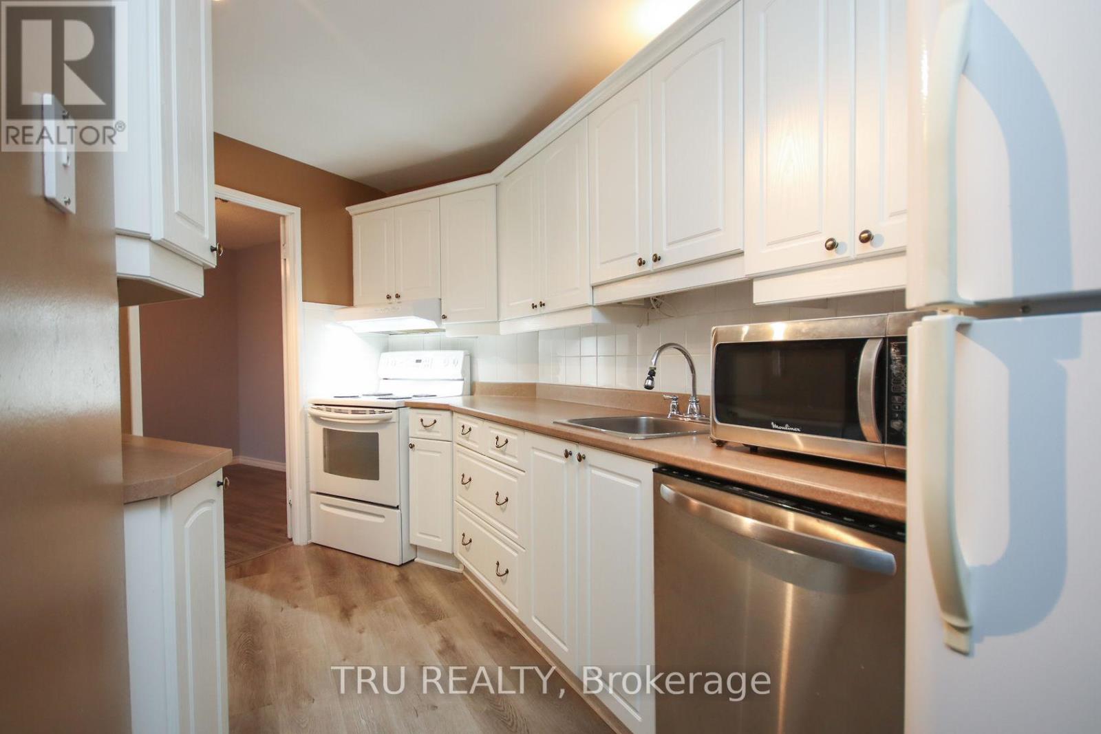 1604 - 1081 Ambleside Drive