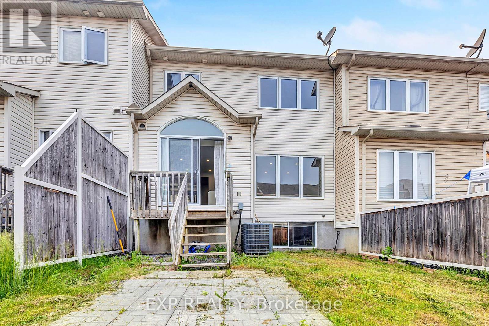 361 Bakewell Crescent