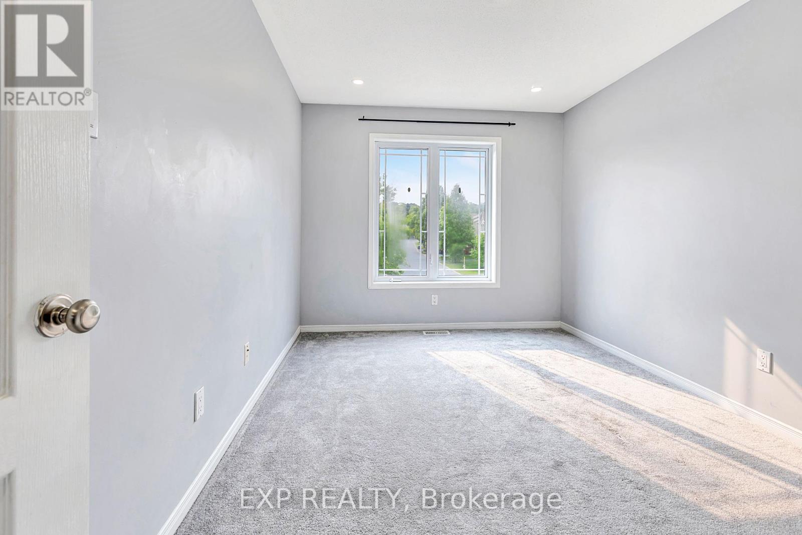 361 Bakewell Crescent
